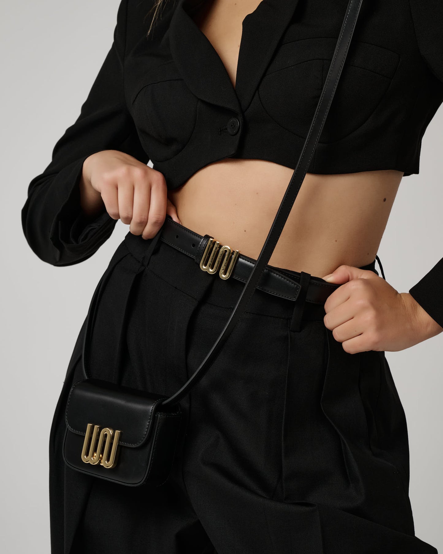 Agate Noir belt bag in matte black leather