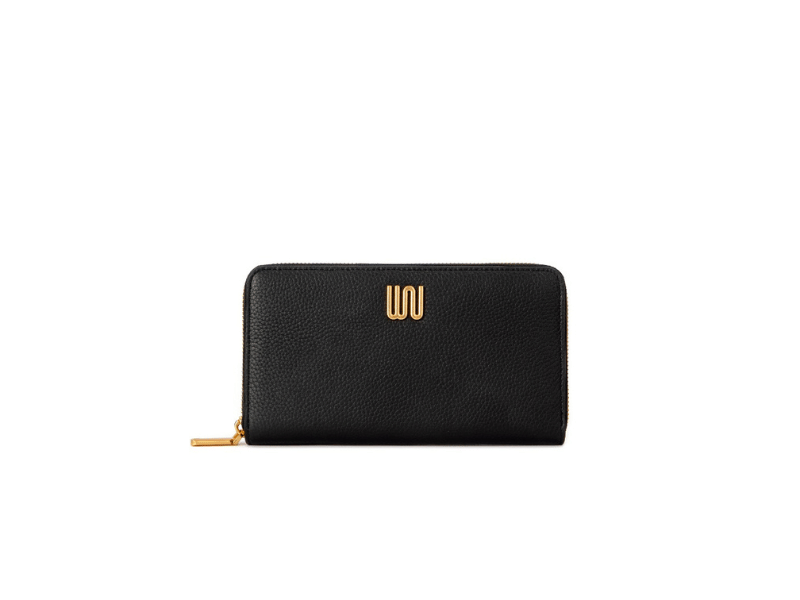 Jade Noir (Pre-Order)