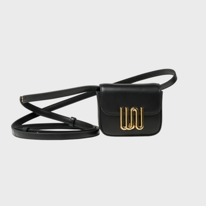 Agate Noir belt bag in matte black leather