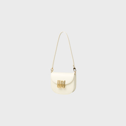 Jet Nougat structured bag in Togo leather
