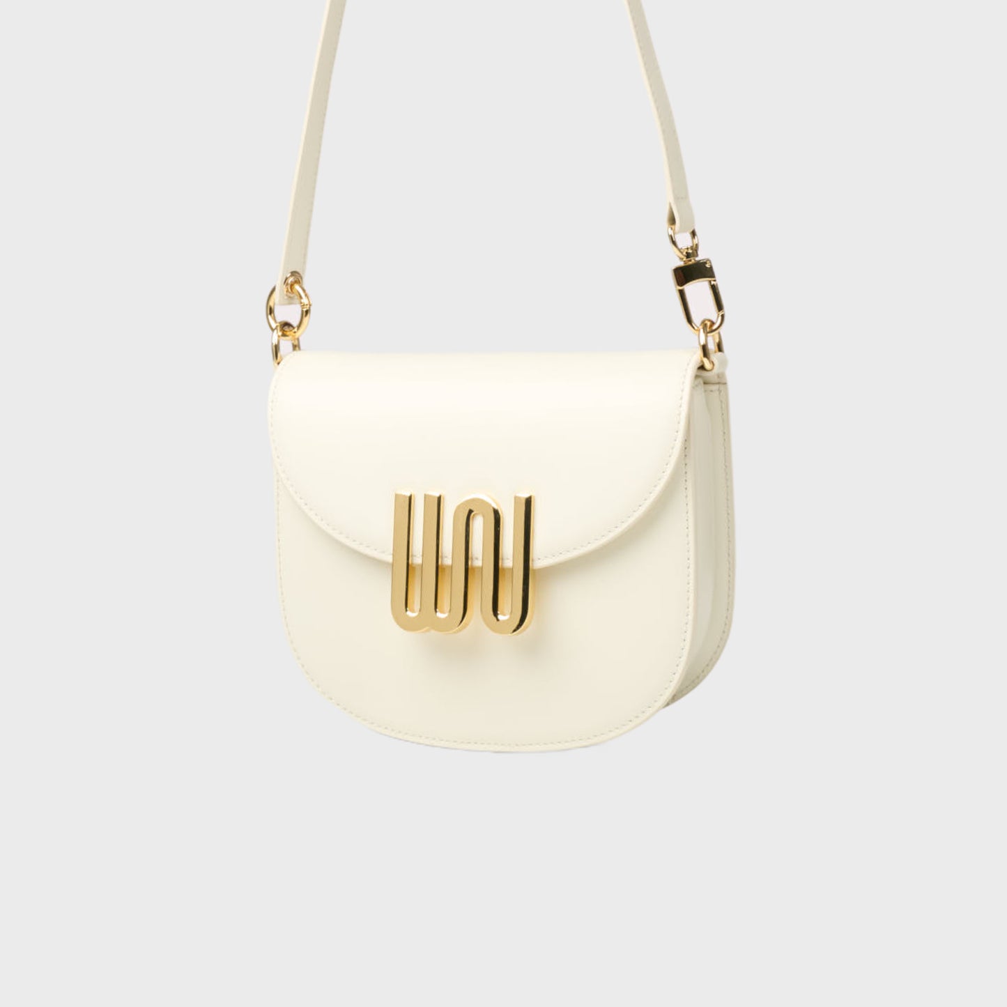 Jet Nougat structured bag in Togo leather