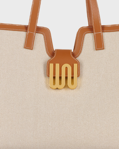 Obsidian Honey gold WN logo close-up