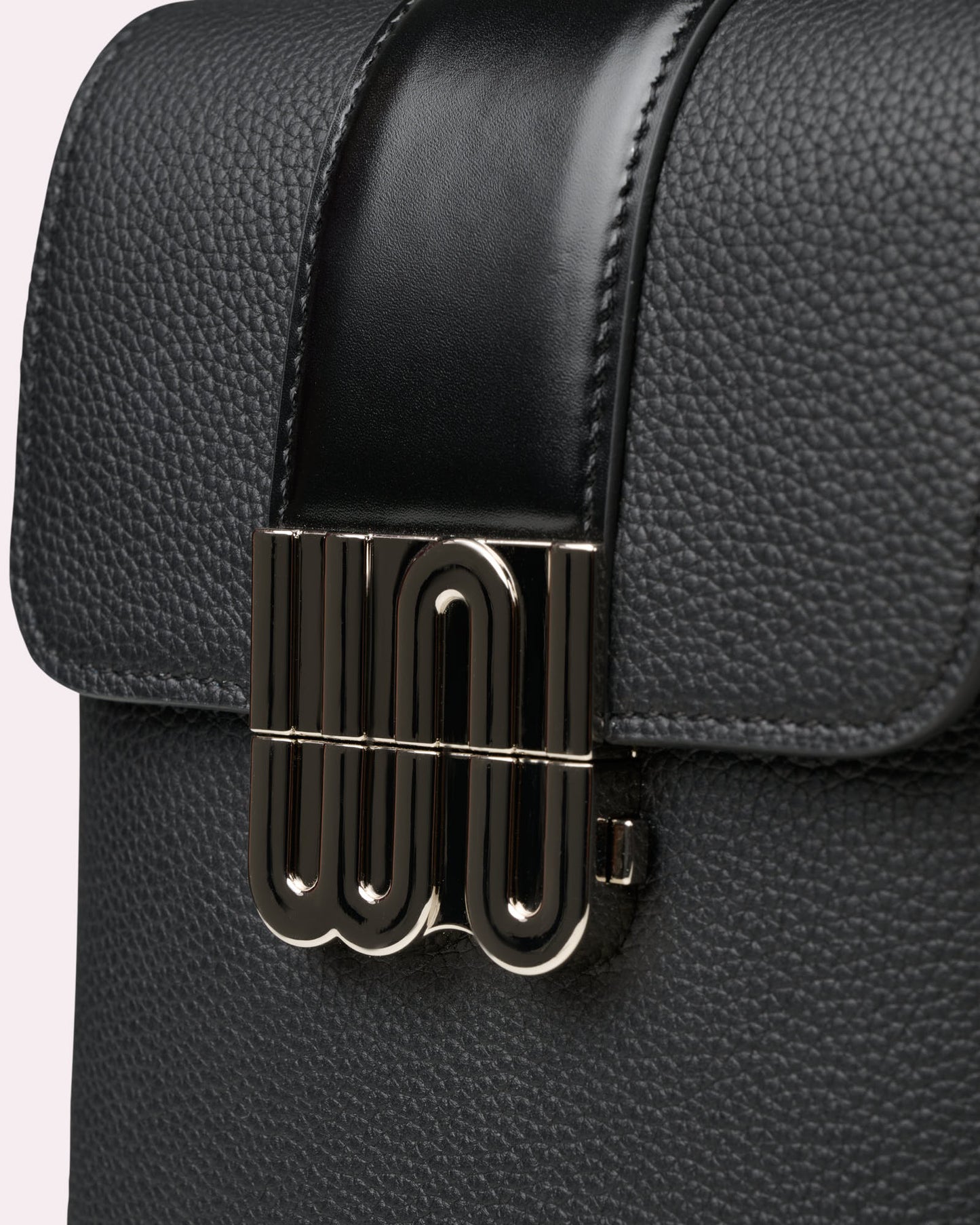 Peridot Noir (Pre-Order)