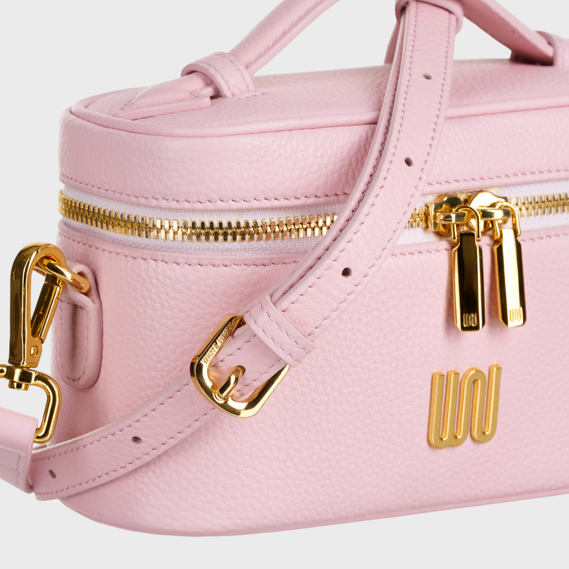 Quartz Blush Chic vanity bag in soft blush with pebbled leather texture