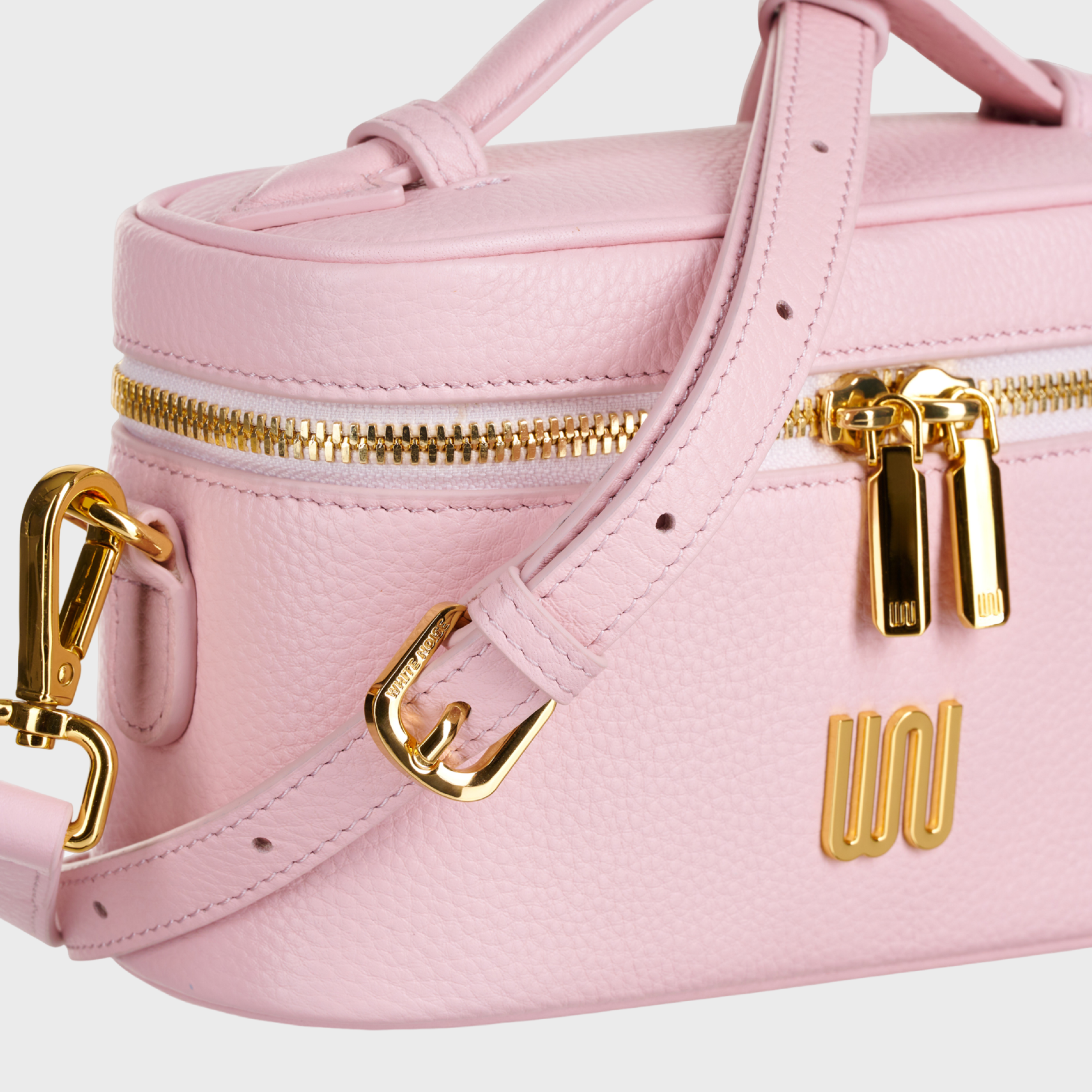 Quartz Blush Chic vanity bag in soft blush with pebbled leather texture