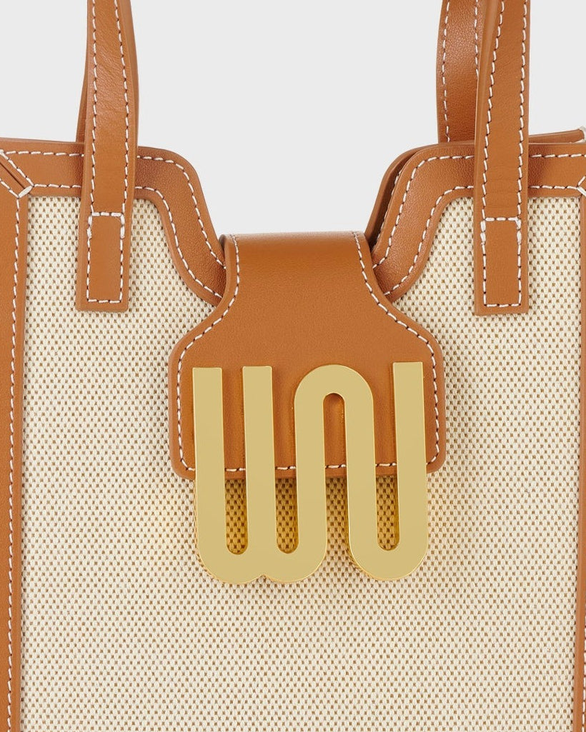 Azurite Honey gold WN logo close-up
