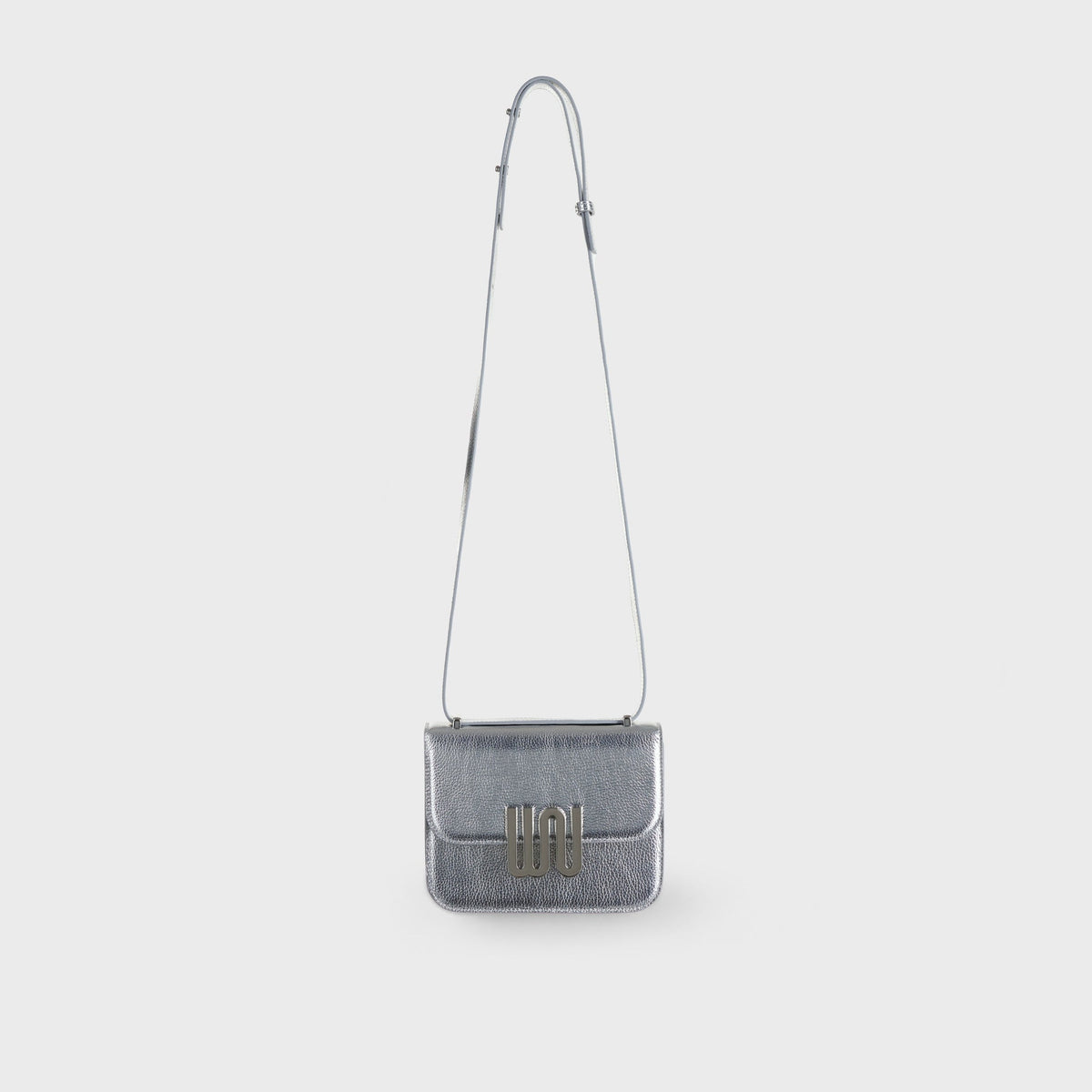 White Noise The Label Pyrite Sleek Silver crossbody, full strap